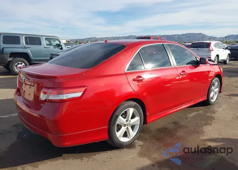 2010 Toyota Camry Se z USA, uszkodzony, nr VIN 4T1BF3EK5AU022794
